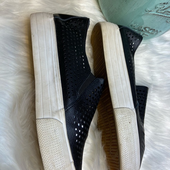 Black stylish slip-ons - Picture 4 of 5